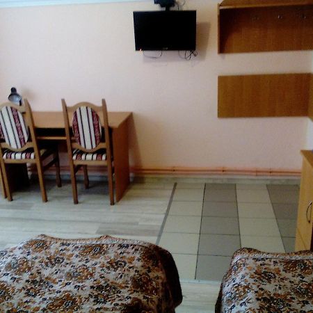 Hostel On Flotska Ивано-Франковск Экстерьер фото