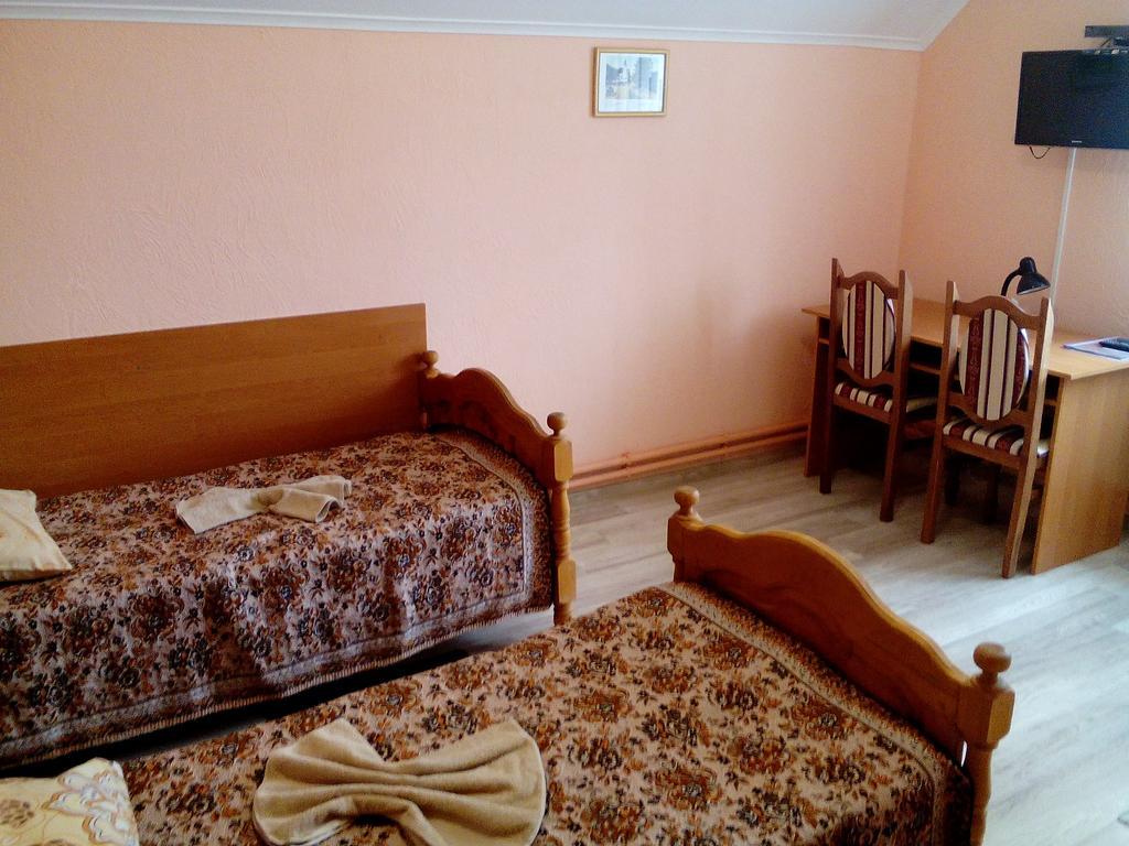 Hostel On Flotska Ивано-Франковск Экстерьер фото