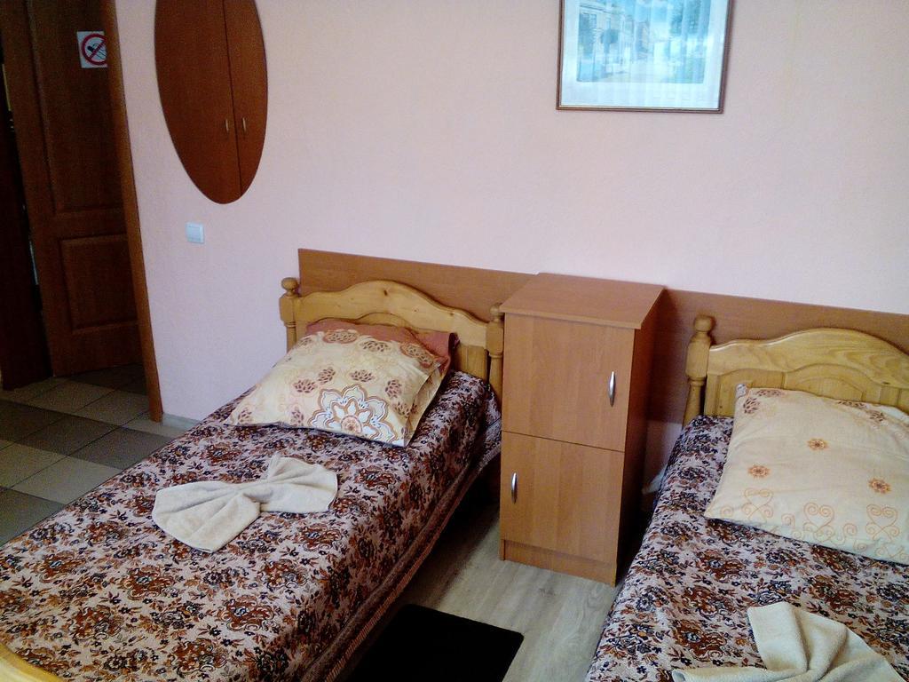 Hostel On Flotska Ивано-Франковск Экстерьер фото